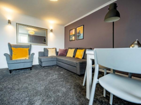 Central Modern Mews Apartment Pass The Keys